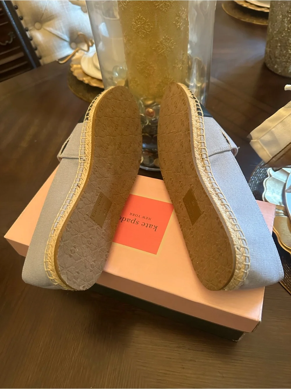Brand New kate spade Navy Blue  and light Blue Scallop-Accent Espadrille Size 8